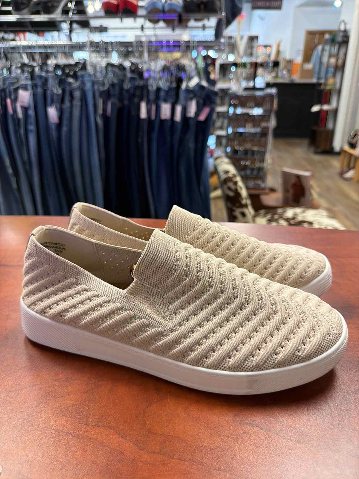 Sonoma Goods For Life Catahoula Women's Taupe Slip-On Shoes Size 10