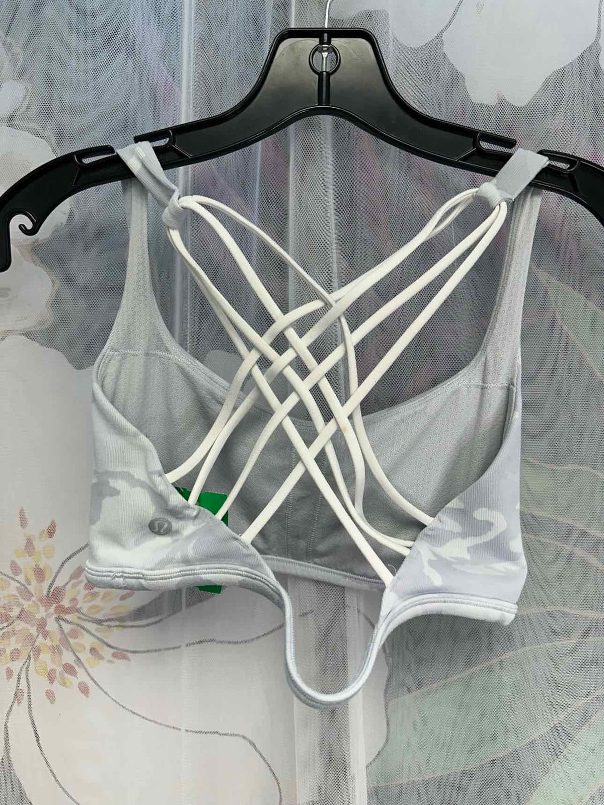 Lululemon Energy Camo Criss Cross Racerback Sports Bra Size 8 Grey