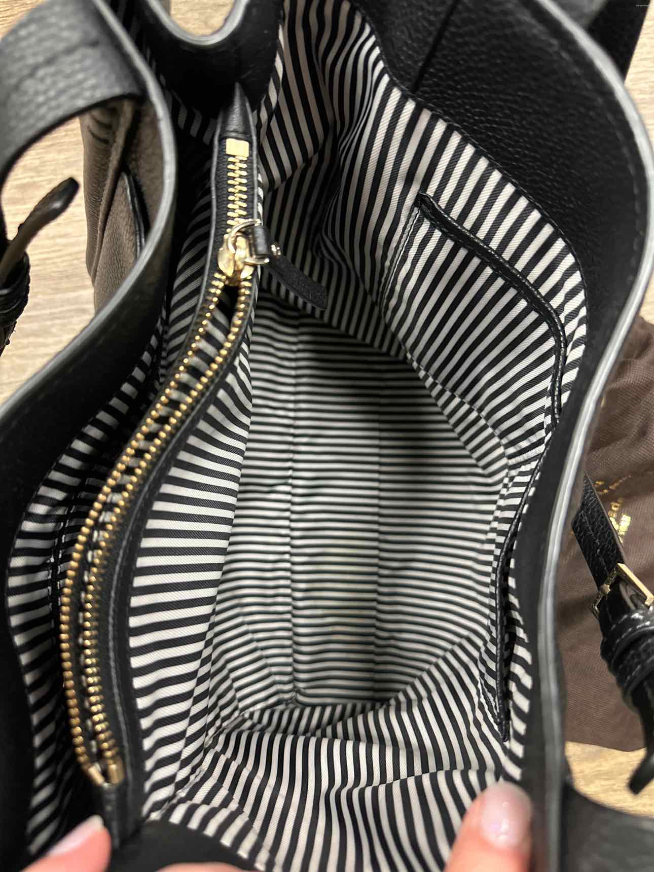 Kate Spade Size XL Black Handbags