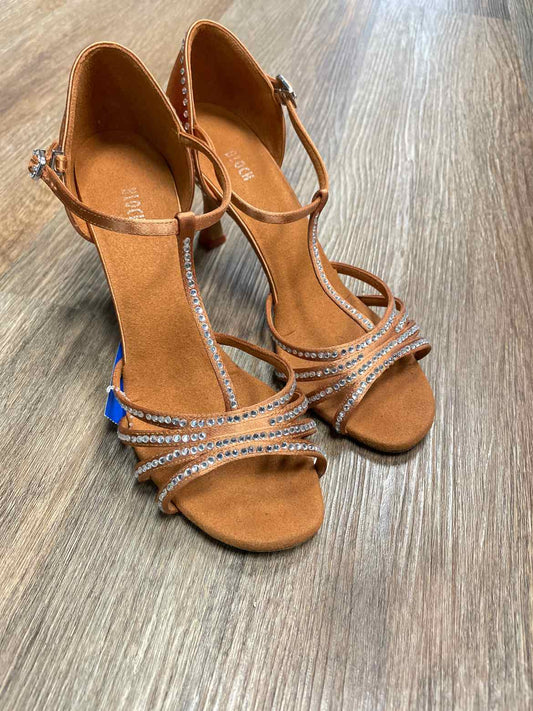 Bloch Size 8.5 Camel Shoes