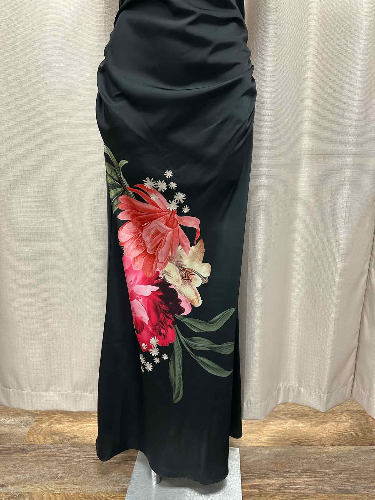 BHLDN NEW NWT Crisscross Ruched Floor Length Floral Size 10 Black Dress