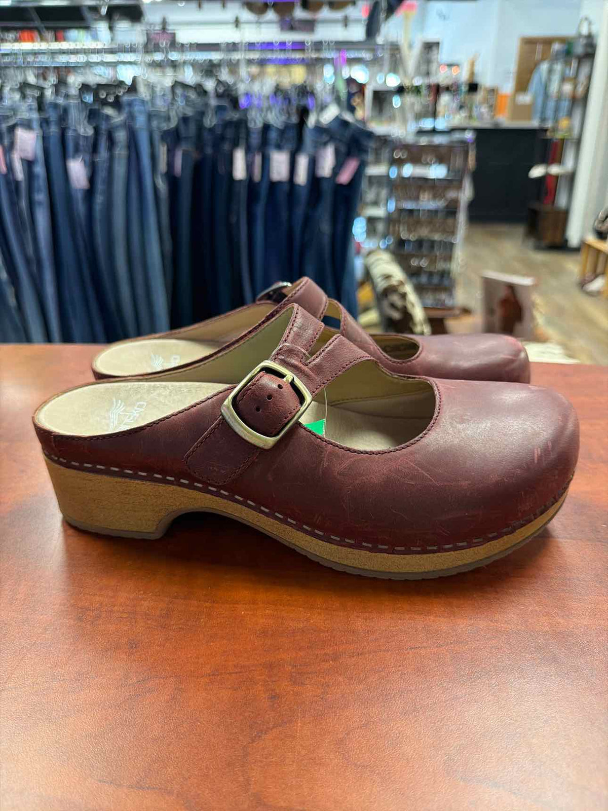 Dansko Britney Mule Clog Style Waxy Burnished Red Wine Leather Size 38