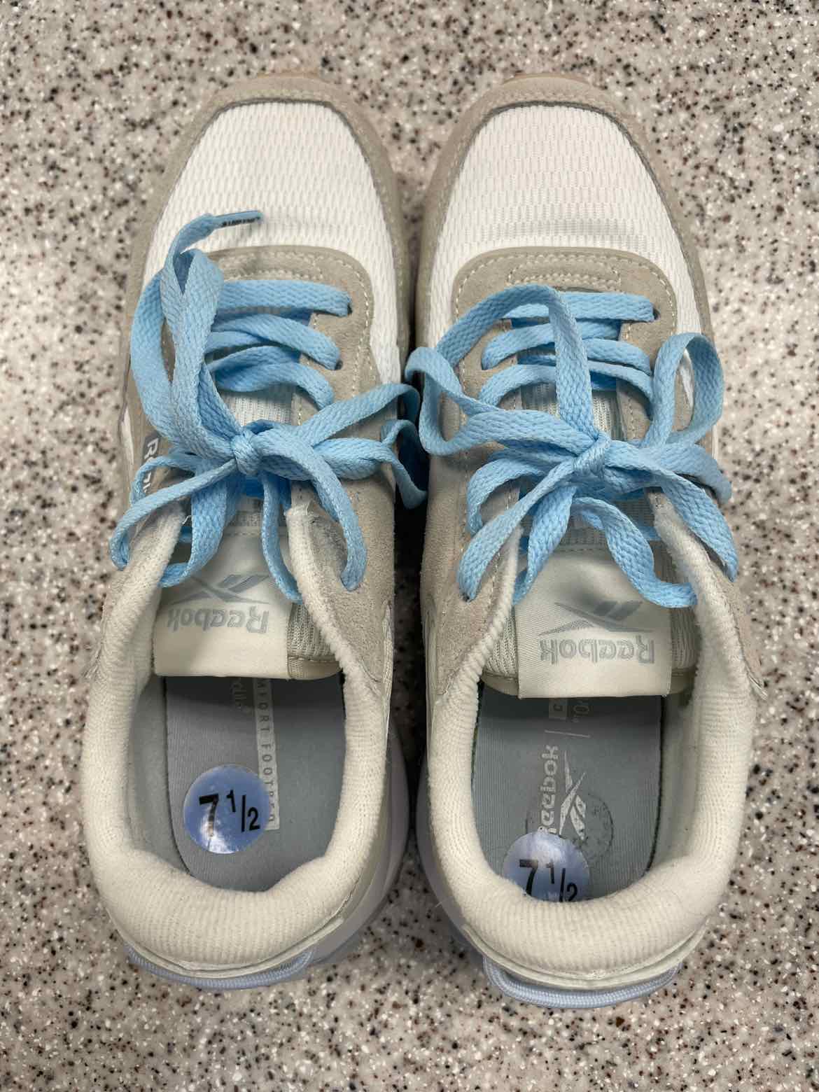 Reebok Size 7 1/2 White/blue Sneakers