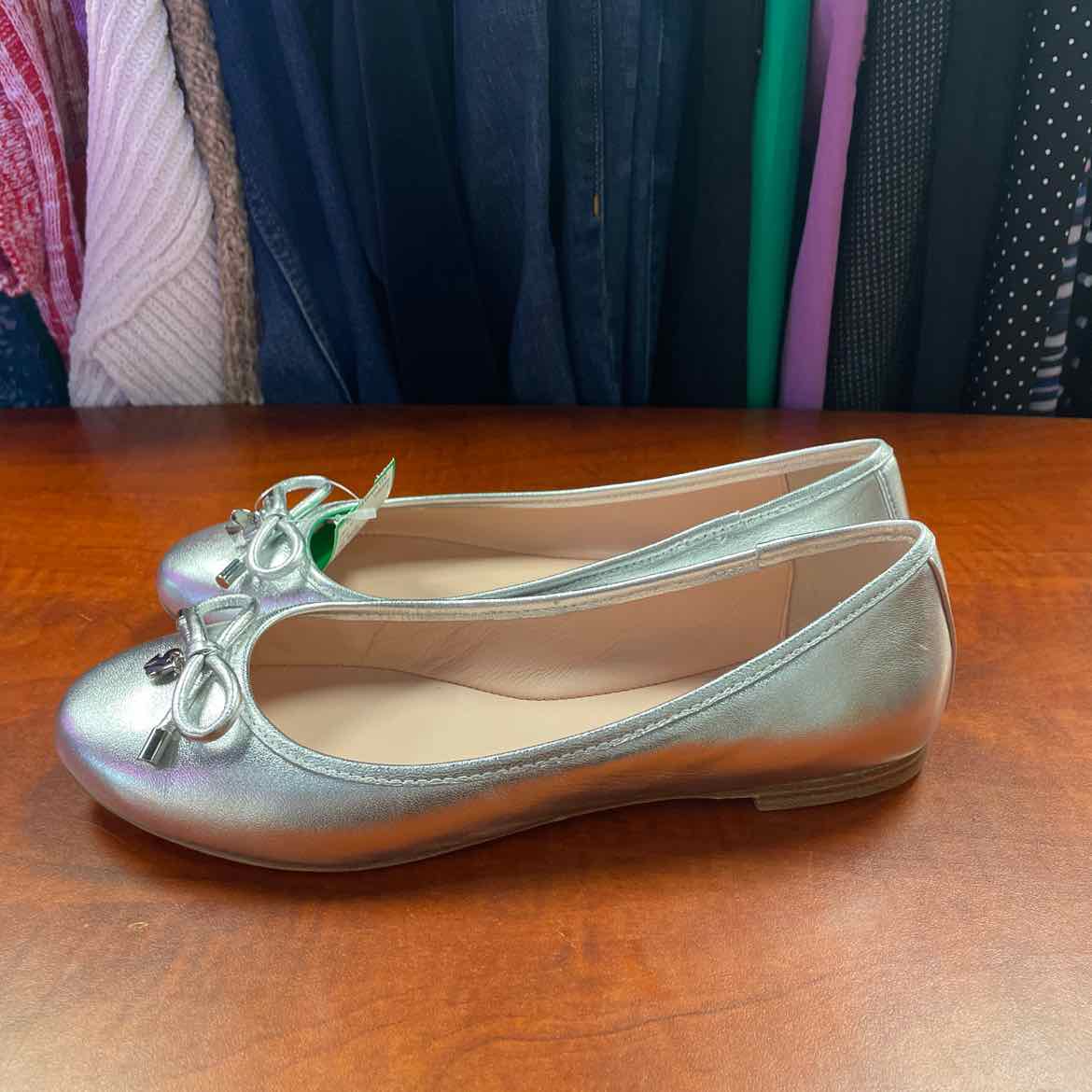 Kate Spade New York Silver Leather Willa Ballet Flats Size 7 1/2