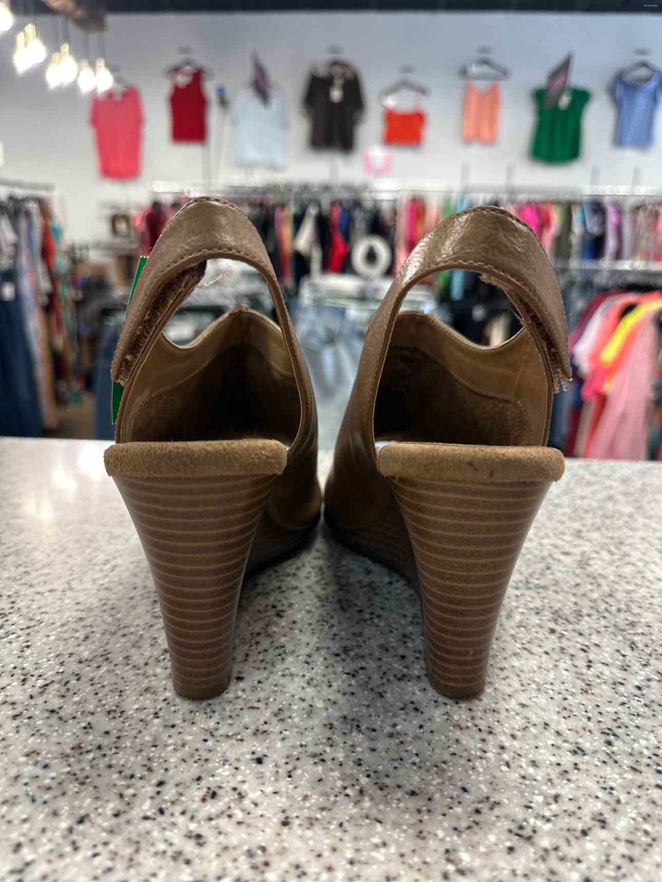Aerosoles Size 9.5 faux leather wedge peep toe Brown Wedge Sandal