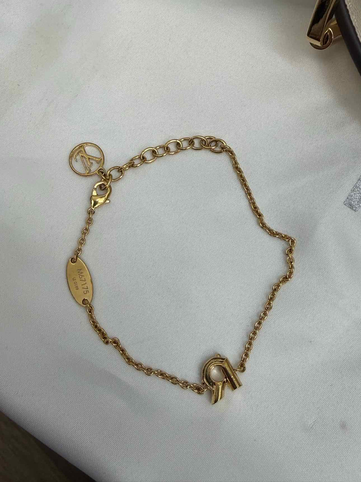 Louis Vuitton Size 7.5" Gold Plated LV & Me "R" Bracelet