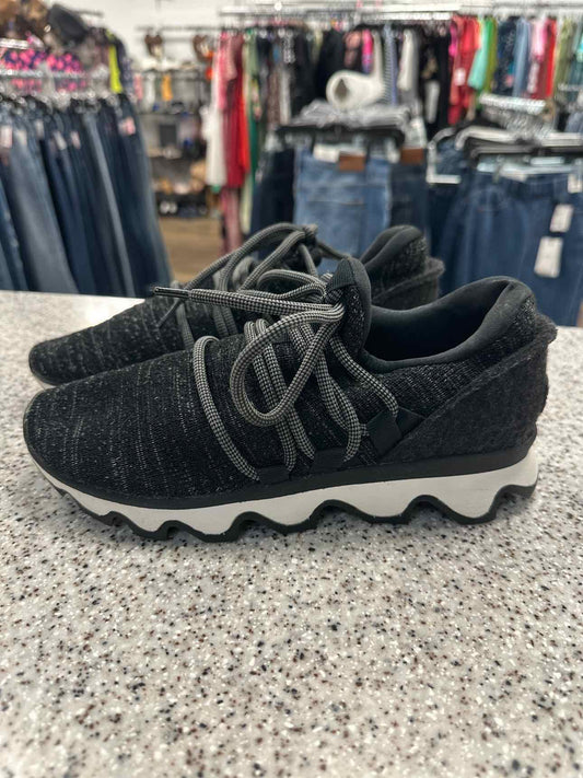Sorel Size 6 Black Sneakers