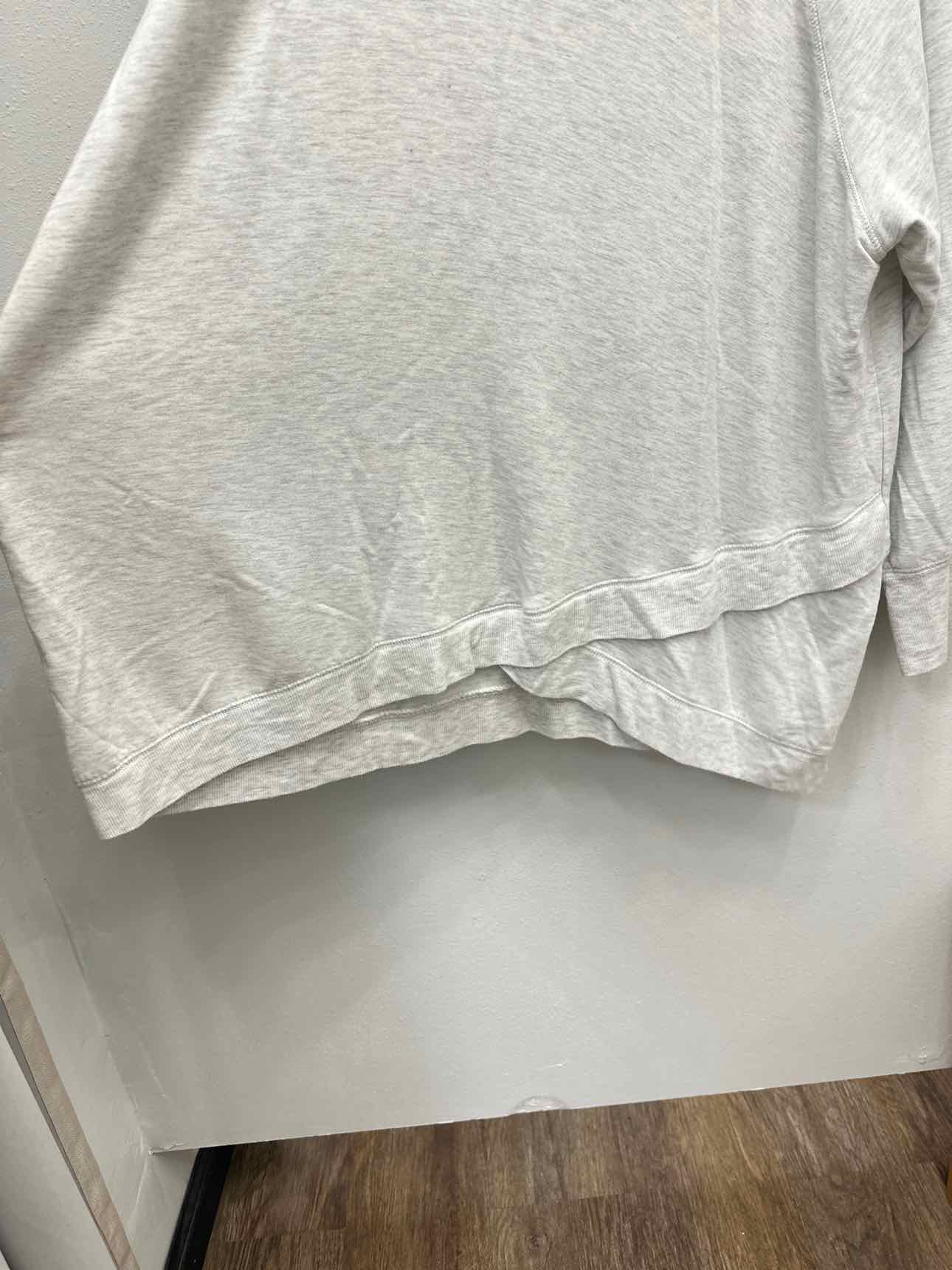 Workshop Size 3X light gray Top