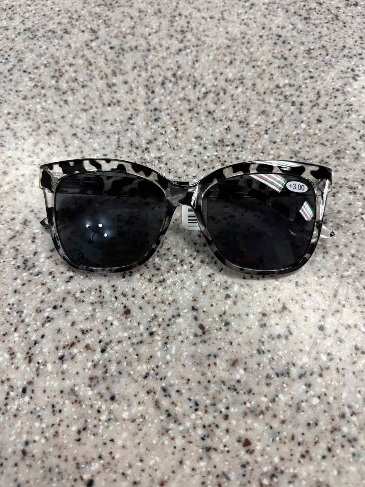 Leopard Frame Cheater Reader Bi-Focal Sunglasses