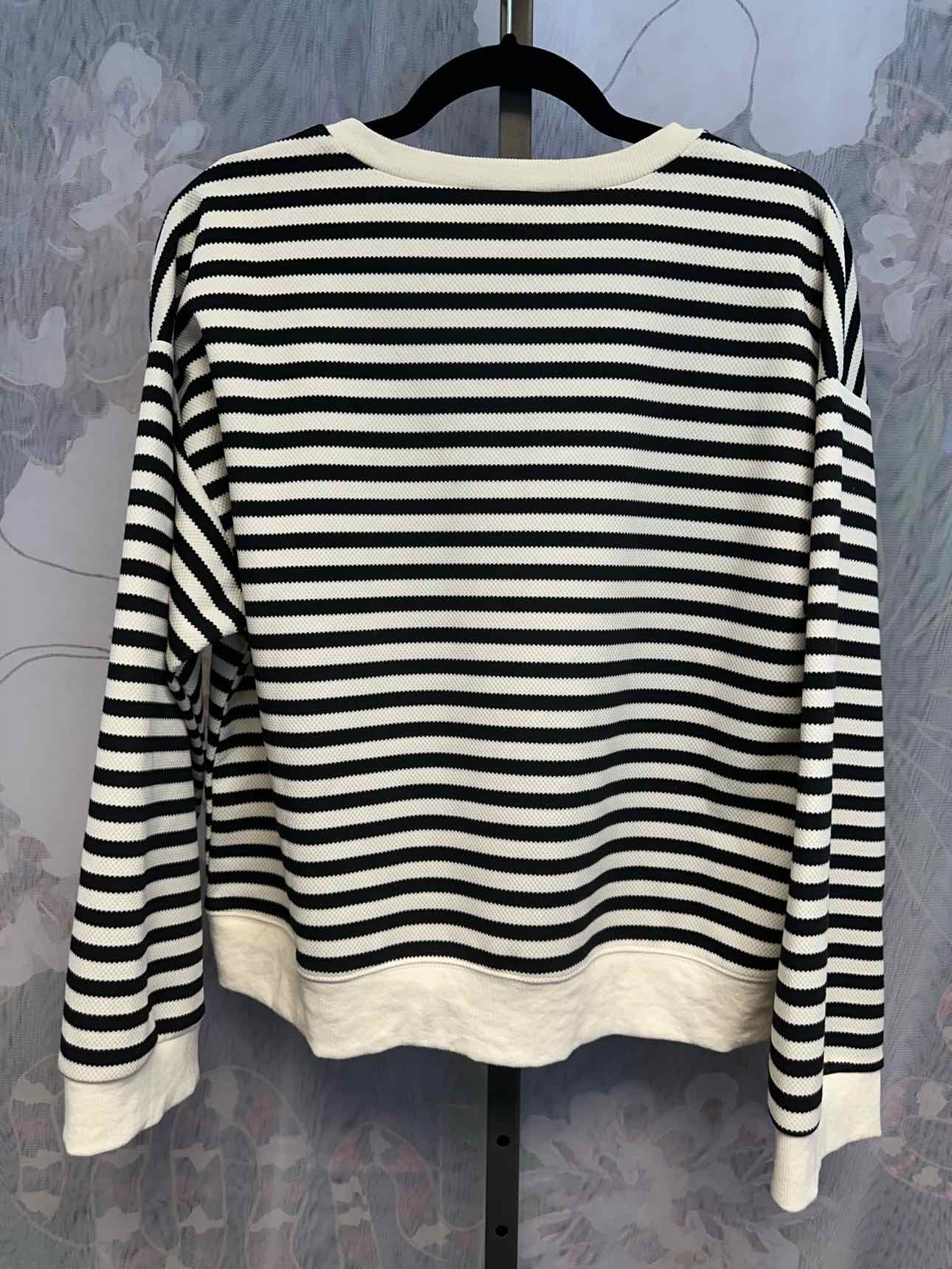 Jodifl Size Large White/Black Top