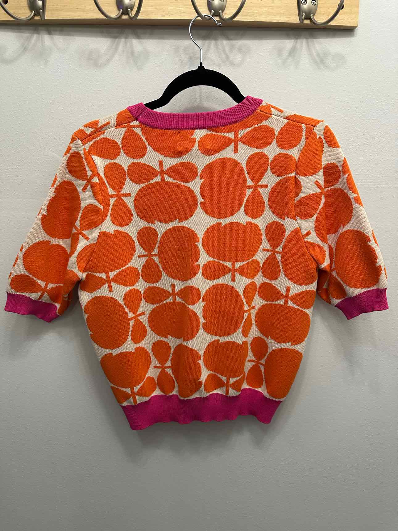 Compania Fantastica Cropped Tulip Sweater Size Large Orange/Pink Top