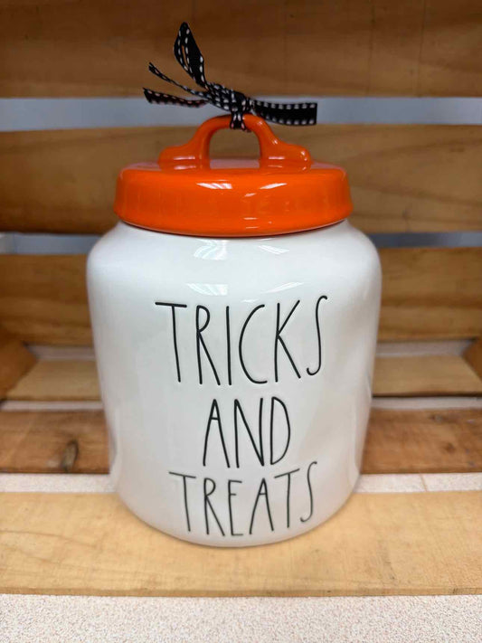 Rae Dunn NEW "Tricks and Treats" Halloween Ceramic Cookie Jar and Lid household