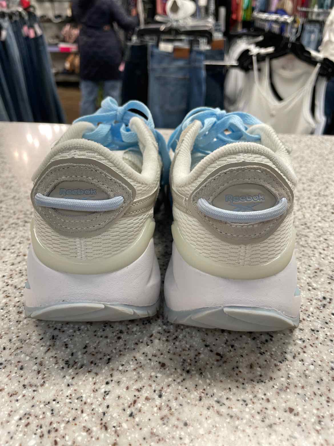 Reebok Size 7 1/2 White/blue Sneakers