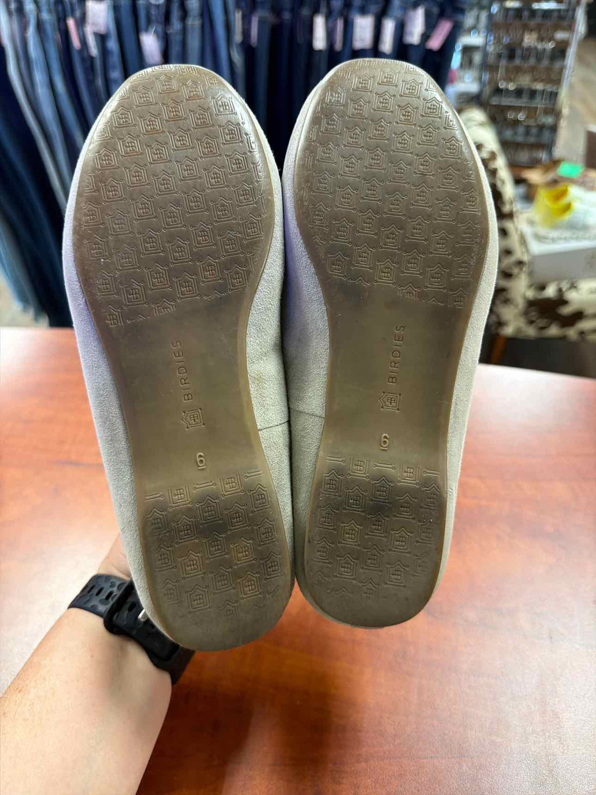 Birdies The Starling Loafers Gray Suede Finish Quilted Interior Size 6