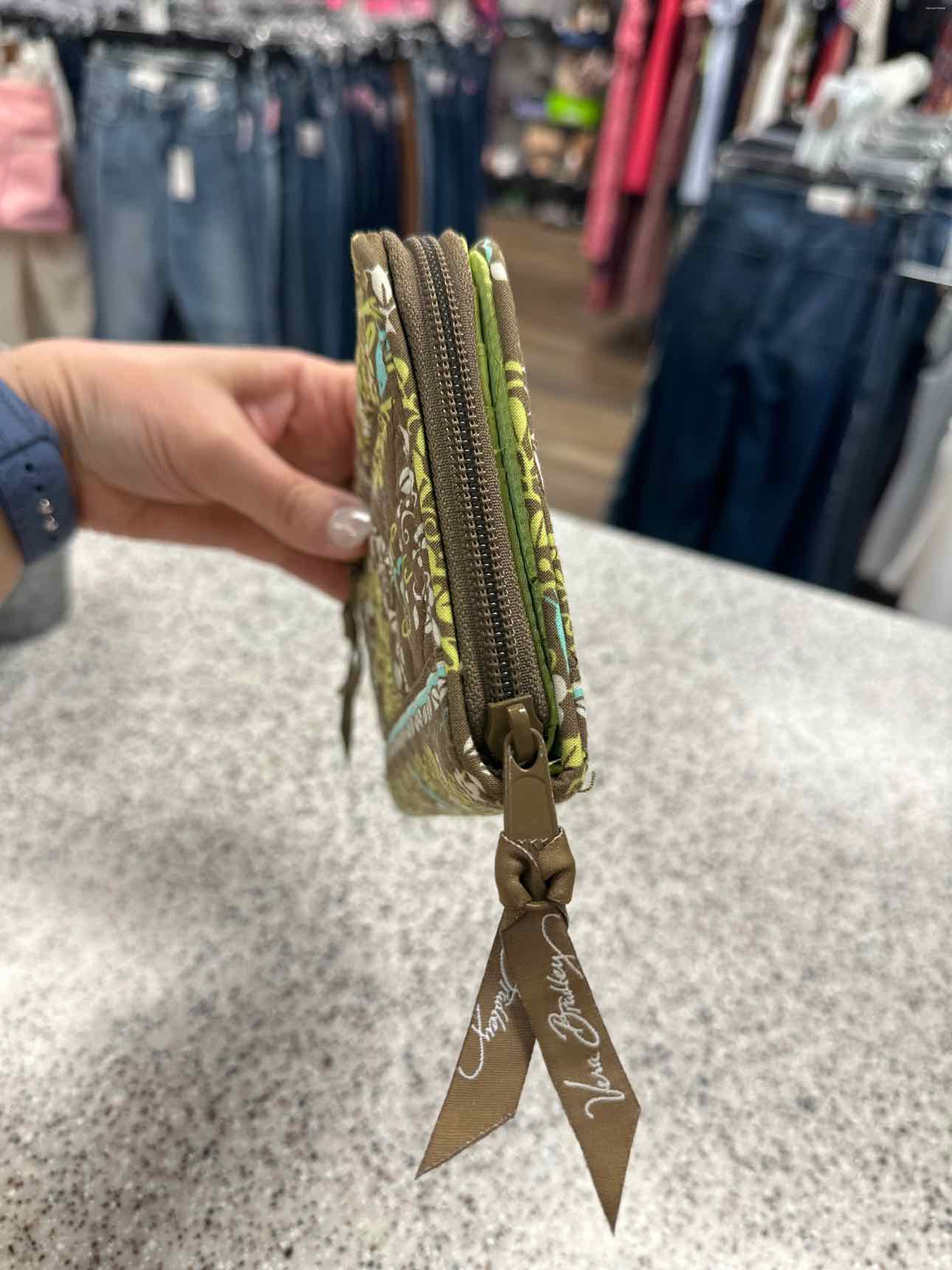 Vera Bradley Size Large Lime Green Wallet