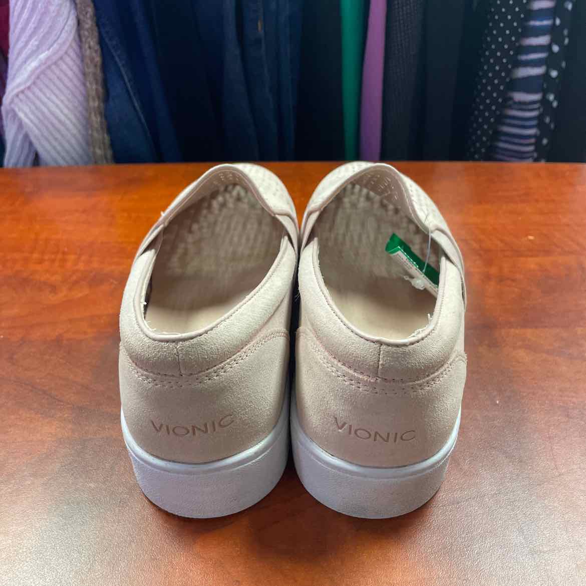 Vionic Kani Light Pink Slip-On Sneakers Size 10