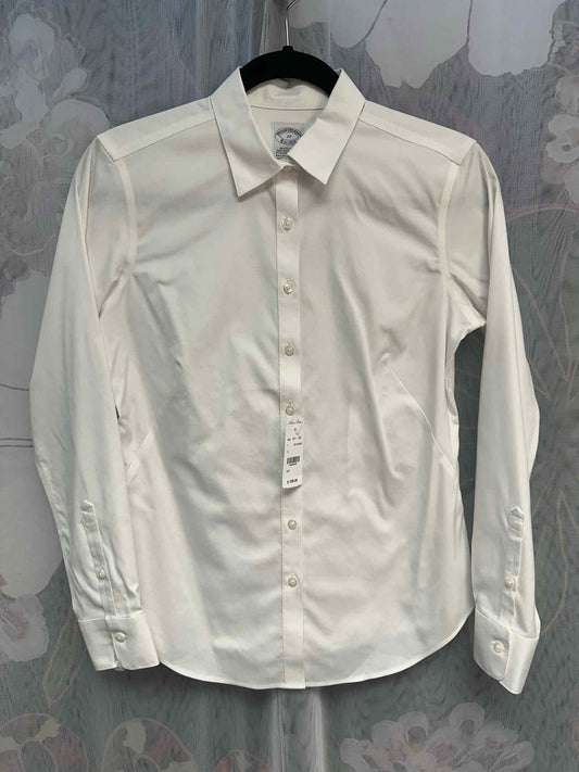 BrooksBrothers NEW NWT Classic Collared Button Down Size 2P White Top