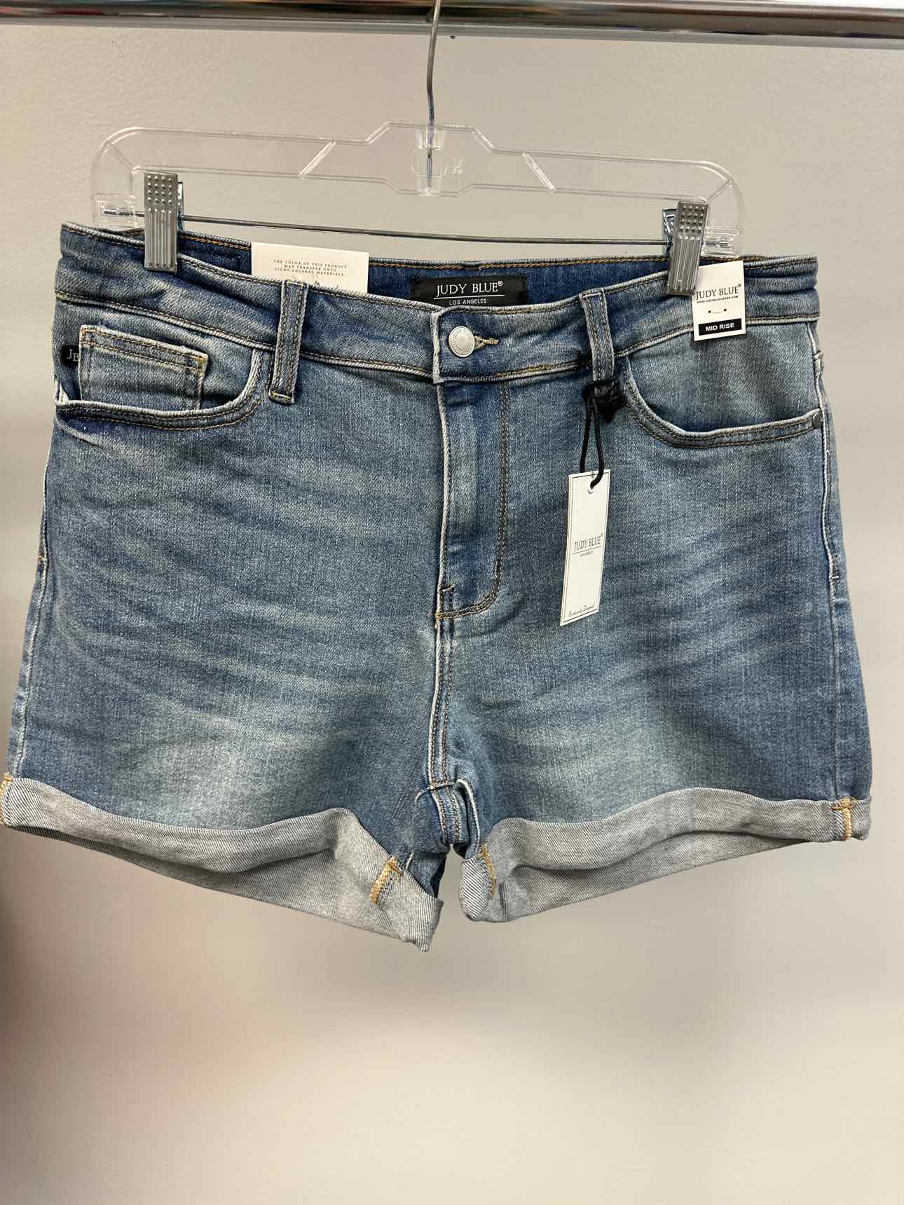 Judy Blue Mid-Rise Cuffed Denim Medium Wash Shorts