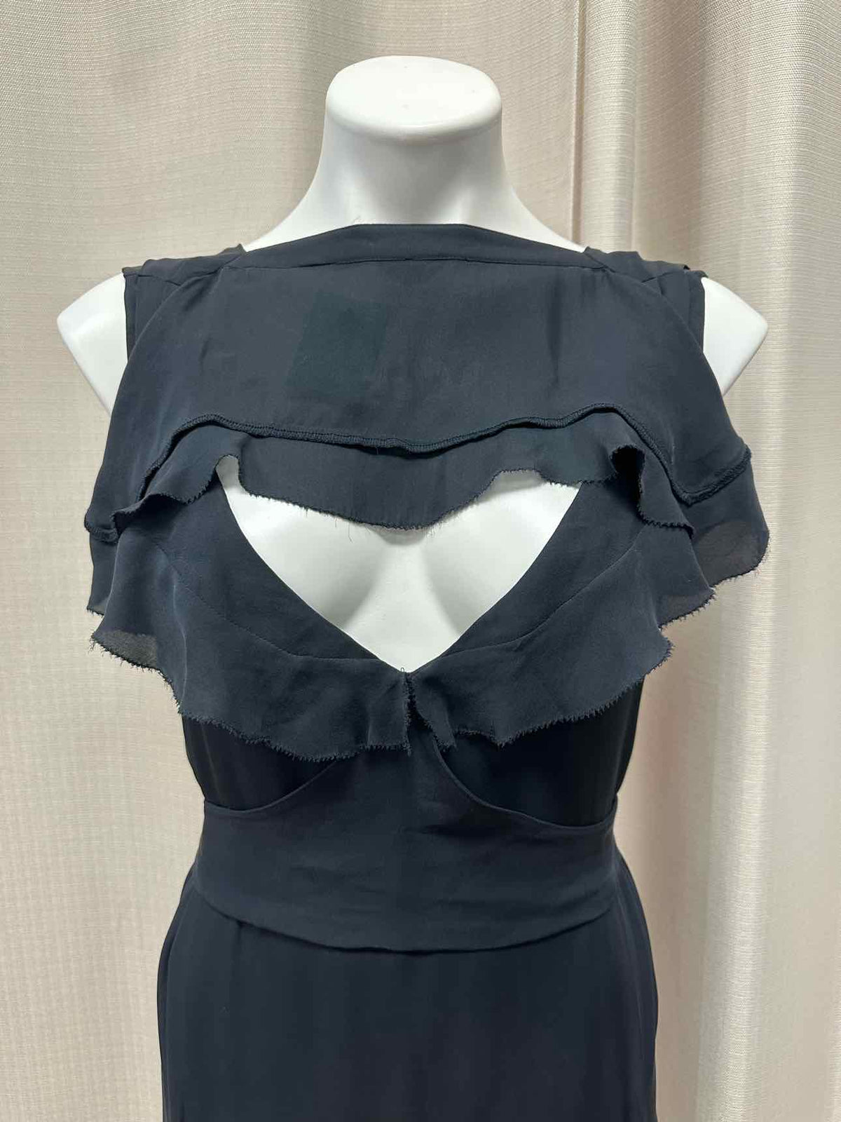 L'Agence 100% Silk Belted Lighweight Flowy Keyhole Overlay Neck 2 Black Dress