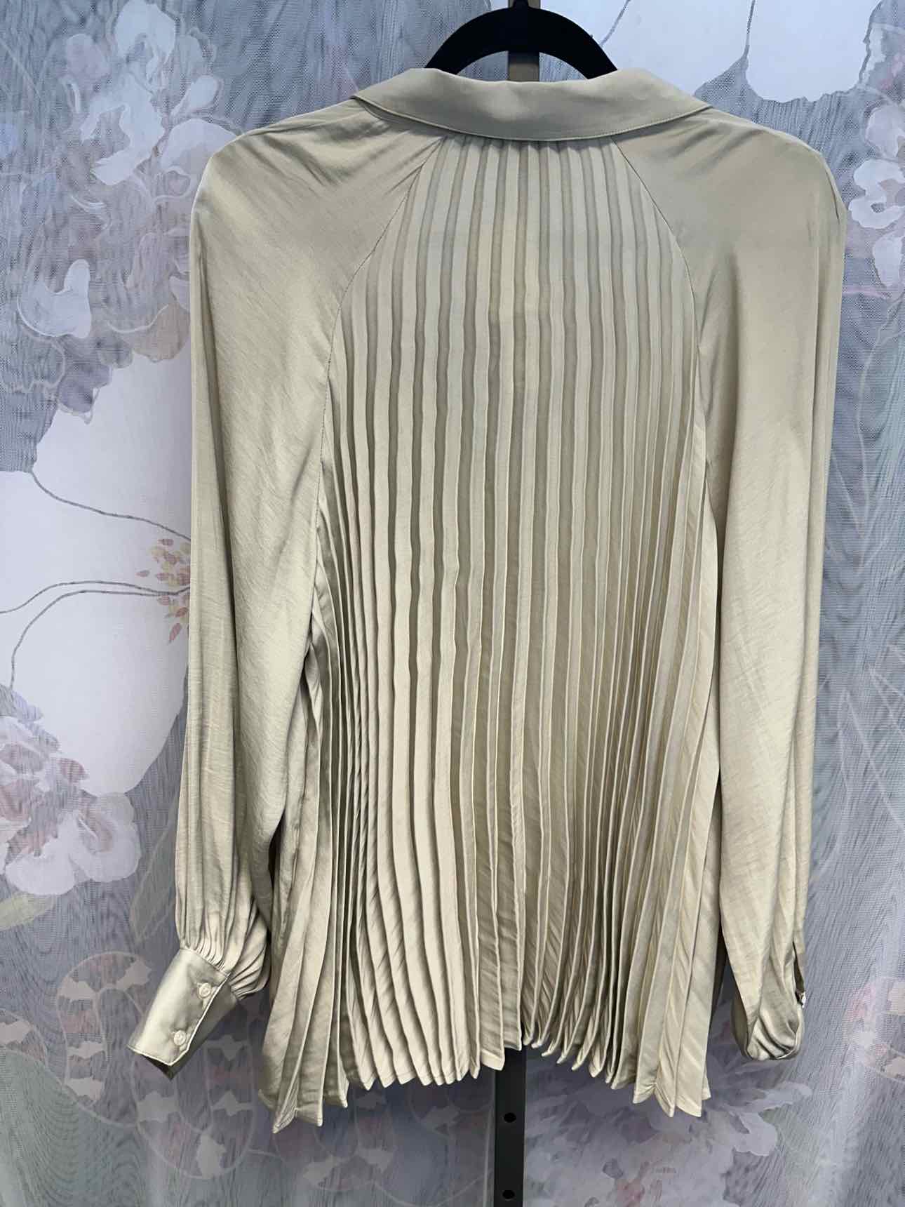 Banana Republic Size XL Tan Top