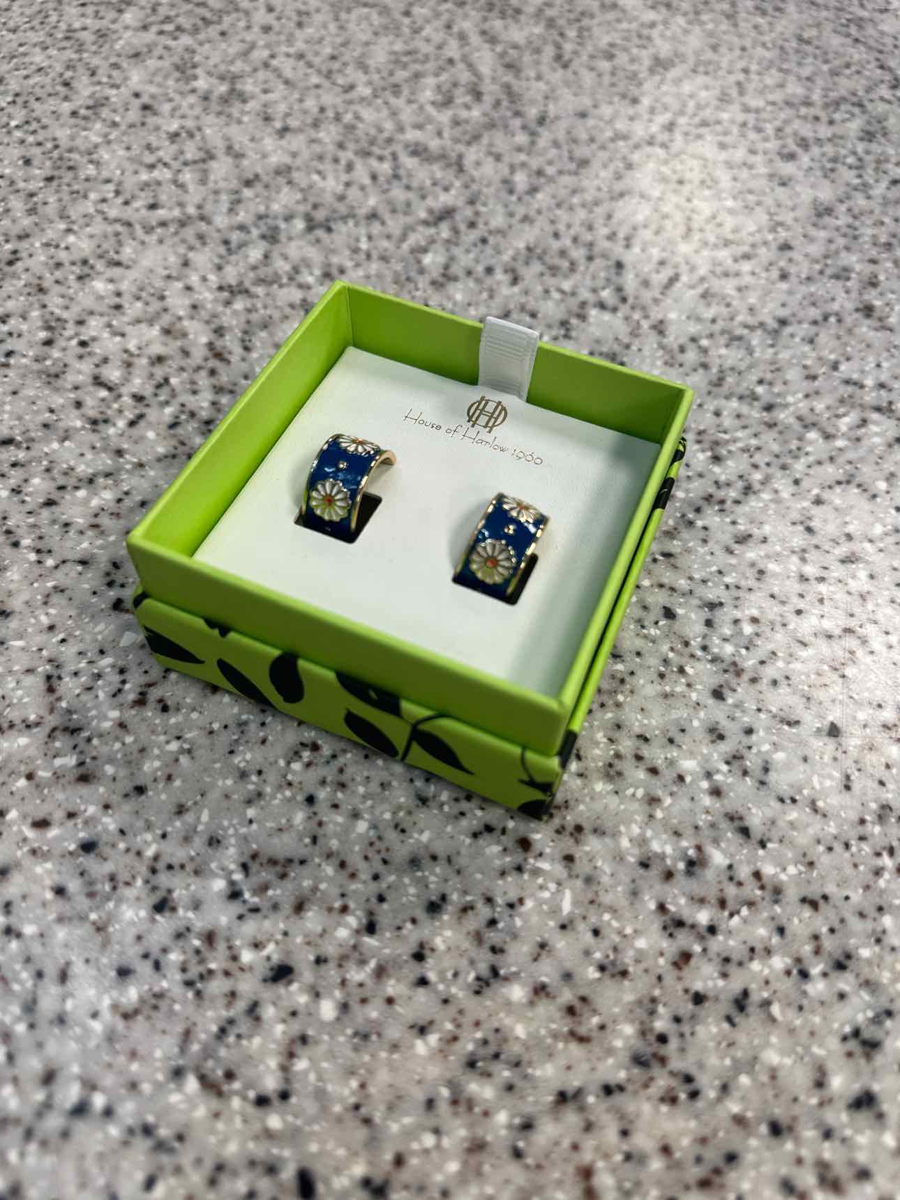 House of Harlow NEW 1960 Hoop Blue Enamel White Daisy Motif Gold-Tone Earrings