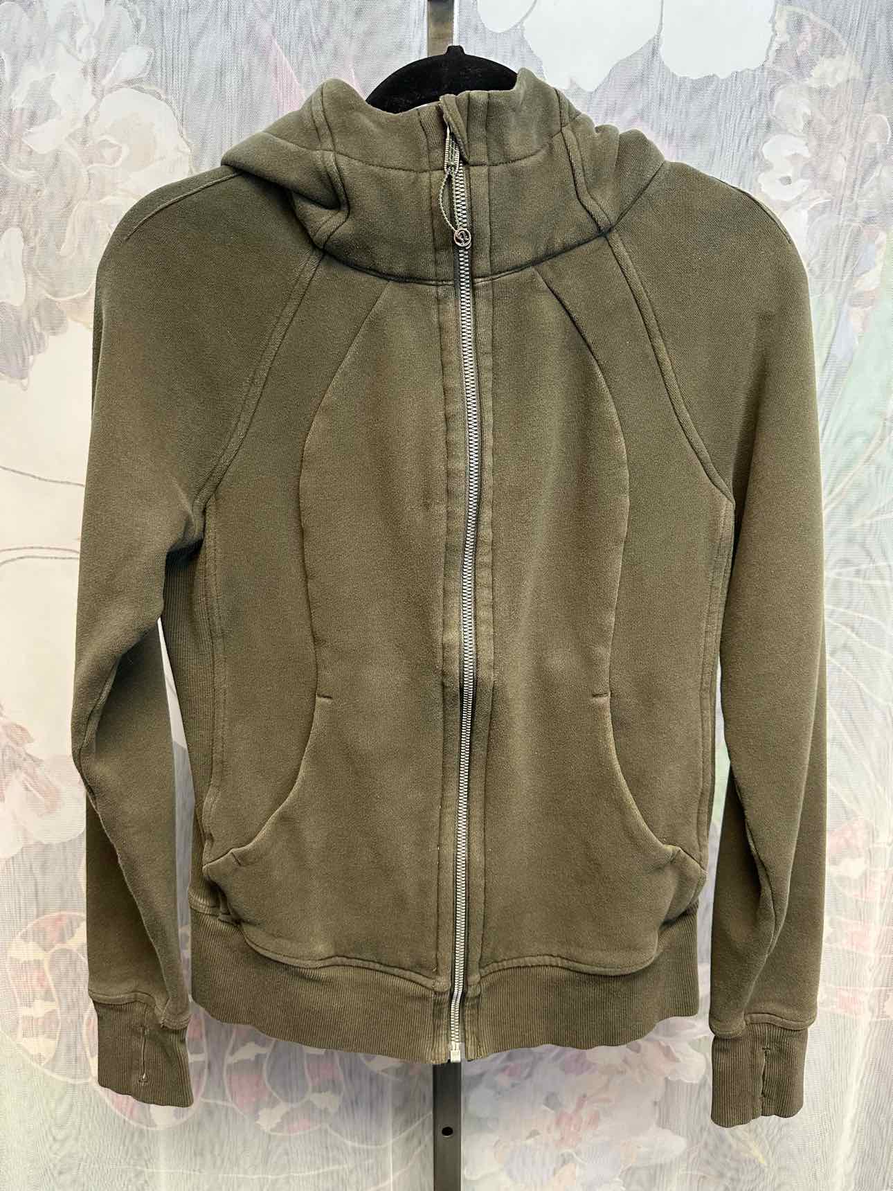 Lululemon 6 Olive 'Scuba' full zip-up hoodie, thumb hole long sleeves