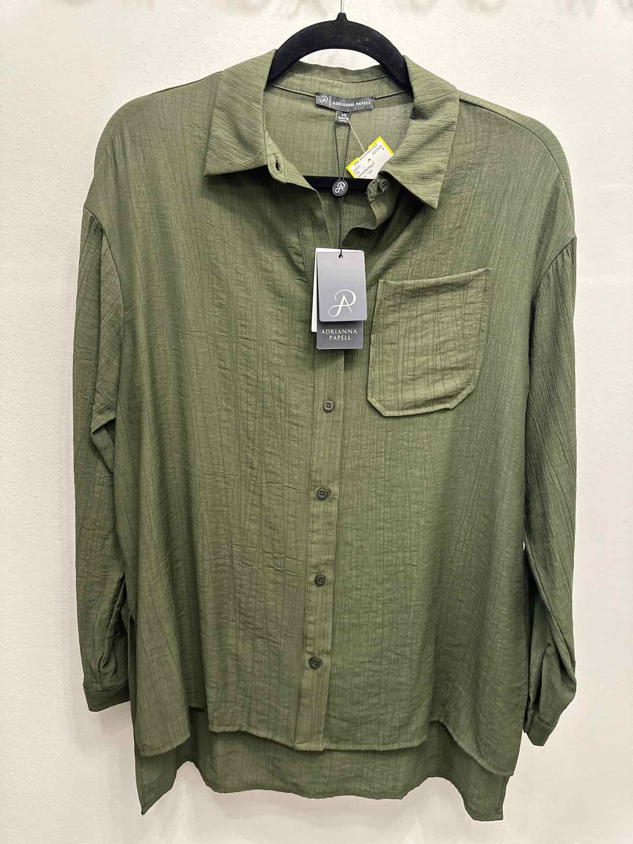 Adrianna Papell Size XS Olive Top