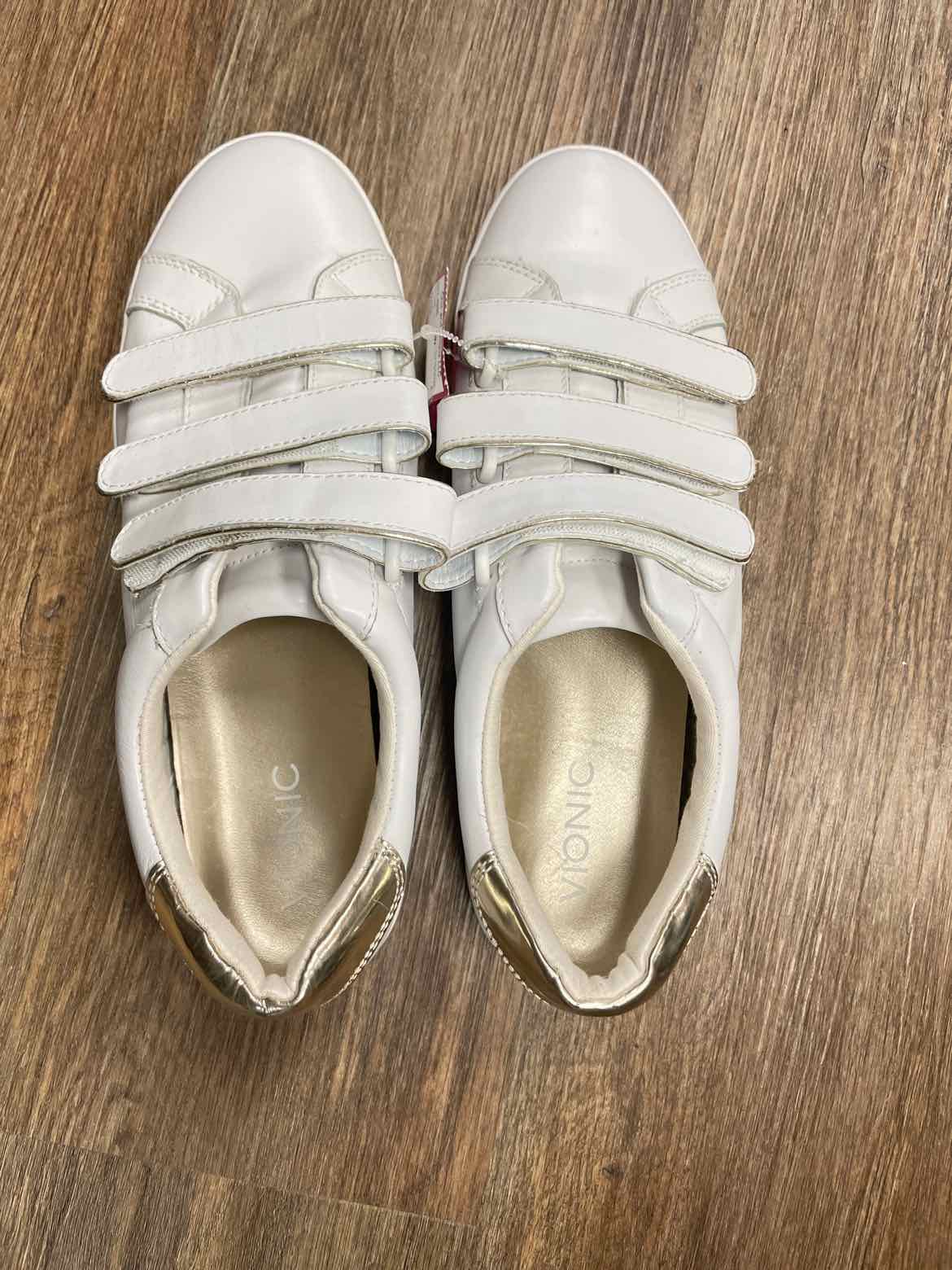 Vionic Size 10 White Shoes