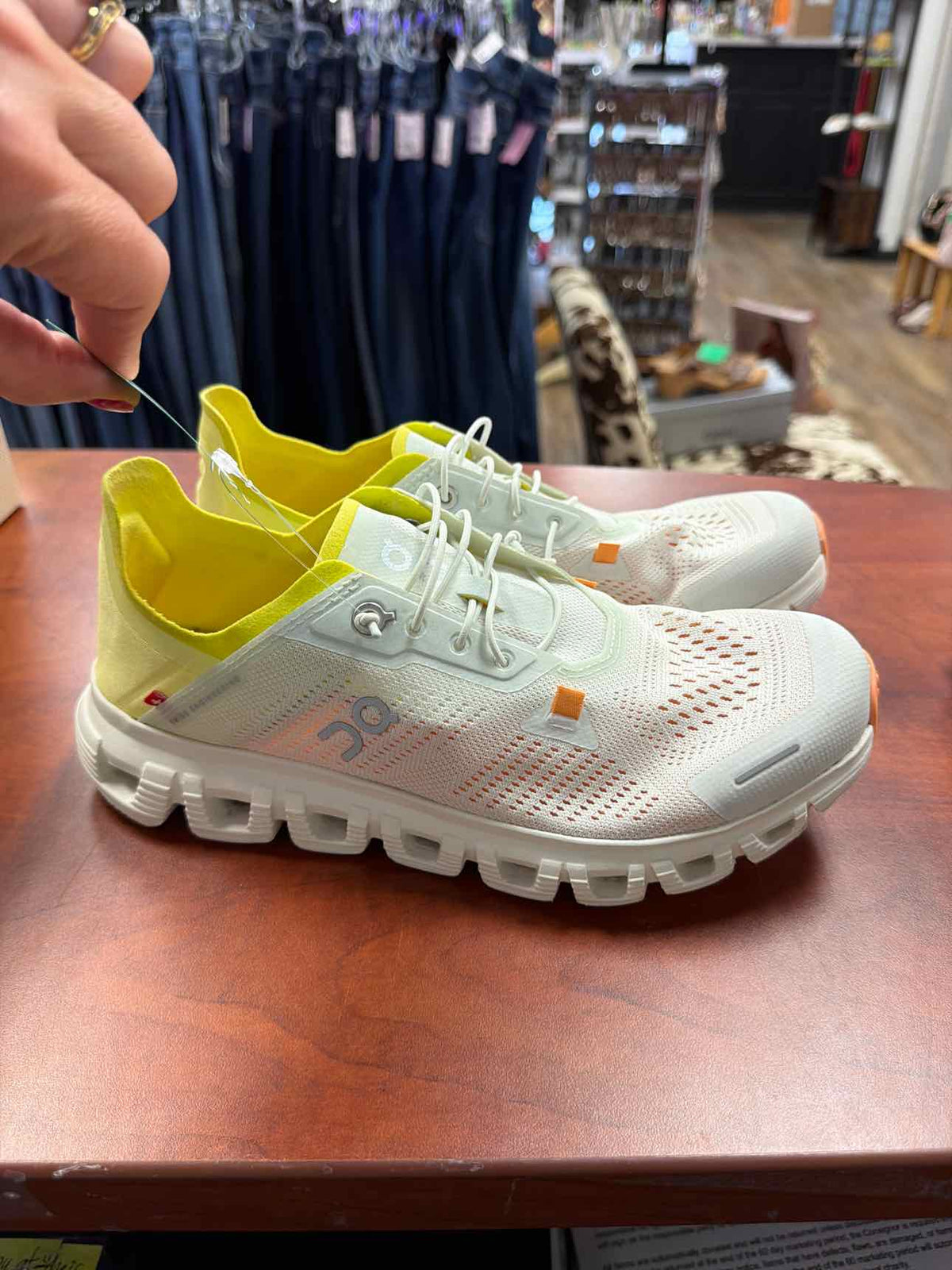 On Cloud 6 Coast Aloe Limelight Sneakers Size 8