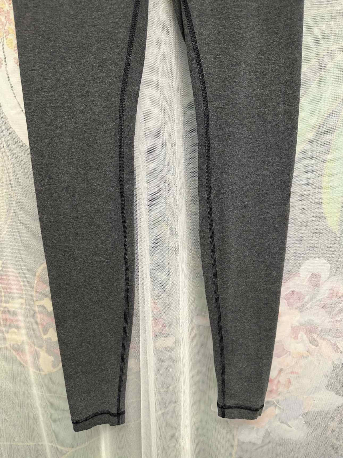 Lululemon Align High Rise Size Small Grey Leggings