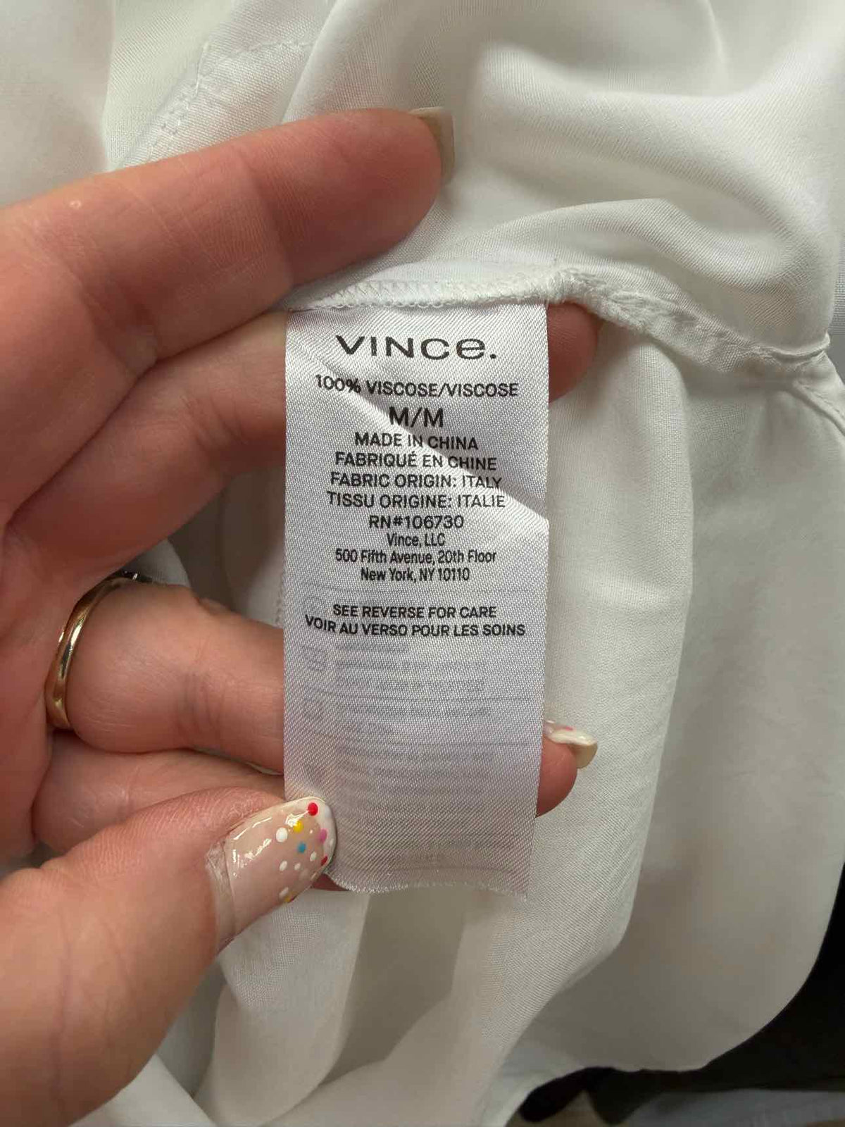 Vince Size Medium Peter Pan classic button down long sleeve Blouse White Top