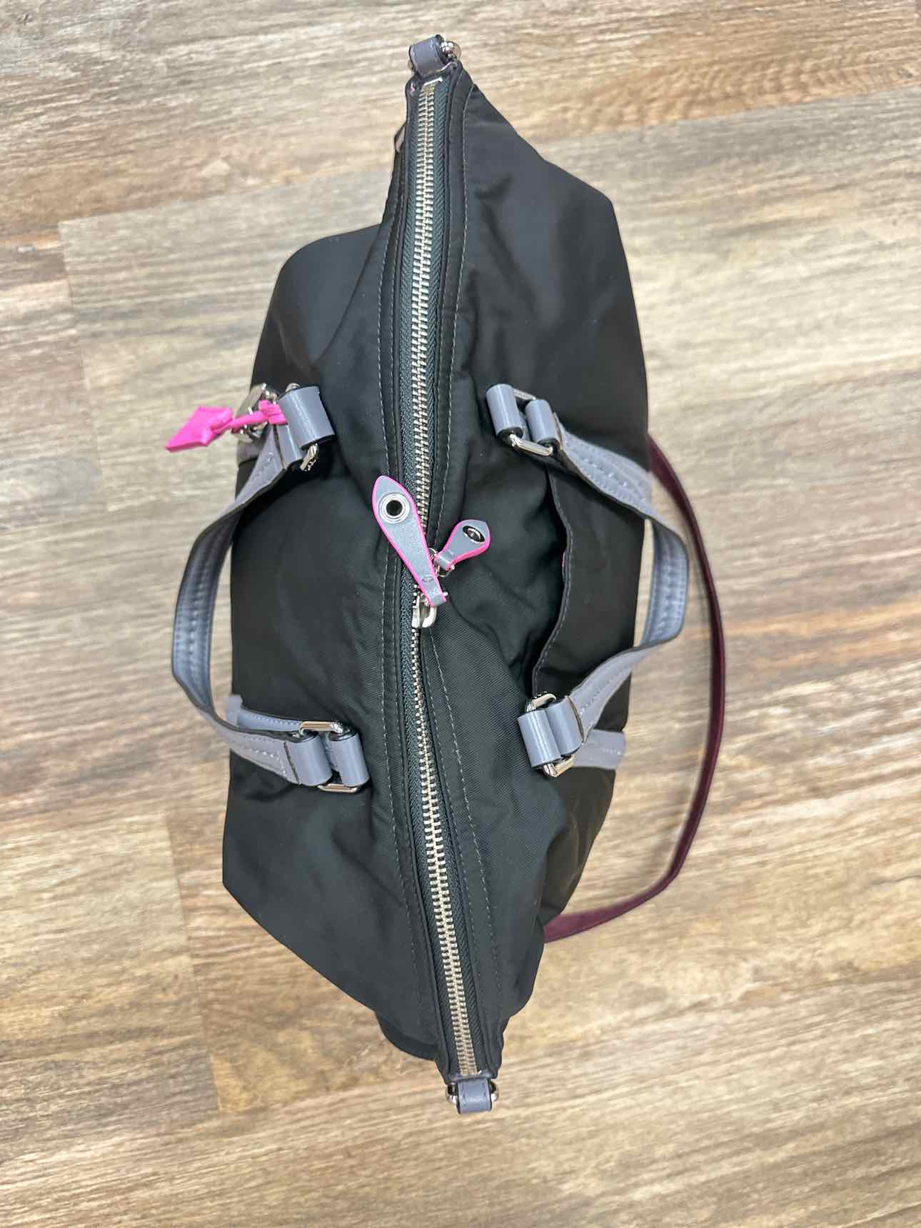 Vera Bradley Size Medium Black/Pink Handbags