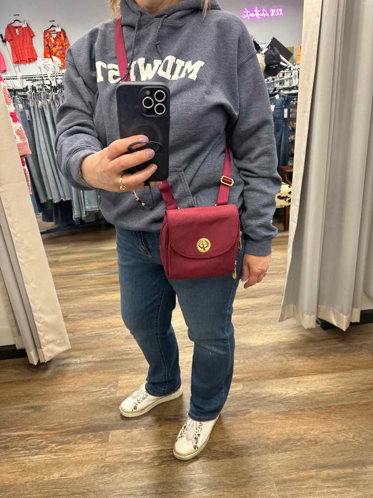 Baggallini Size Small maroon Handbags