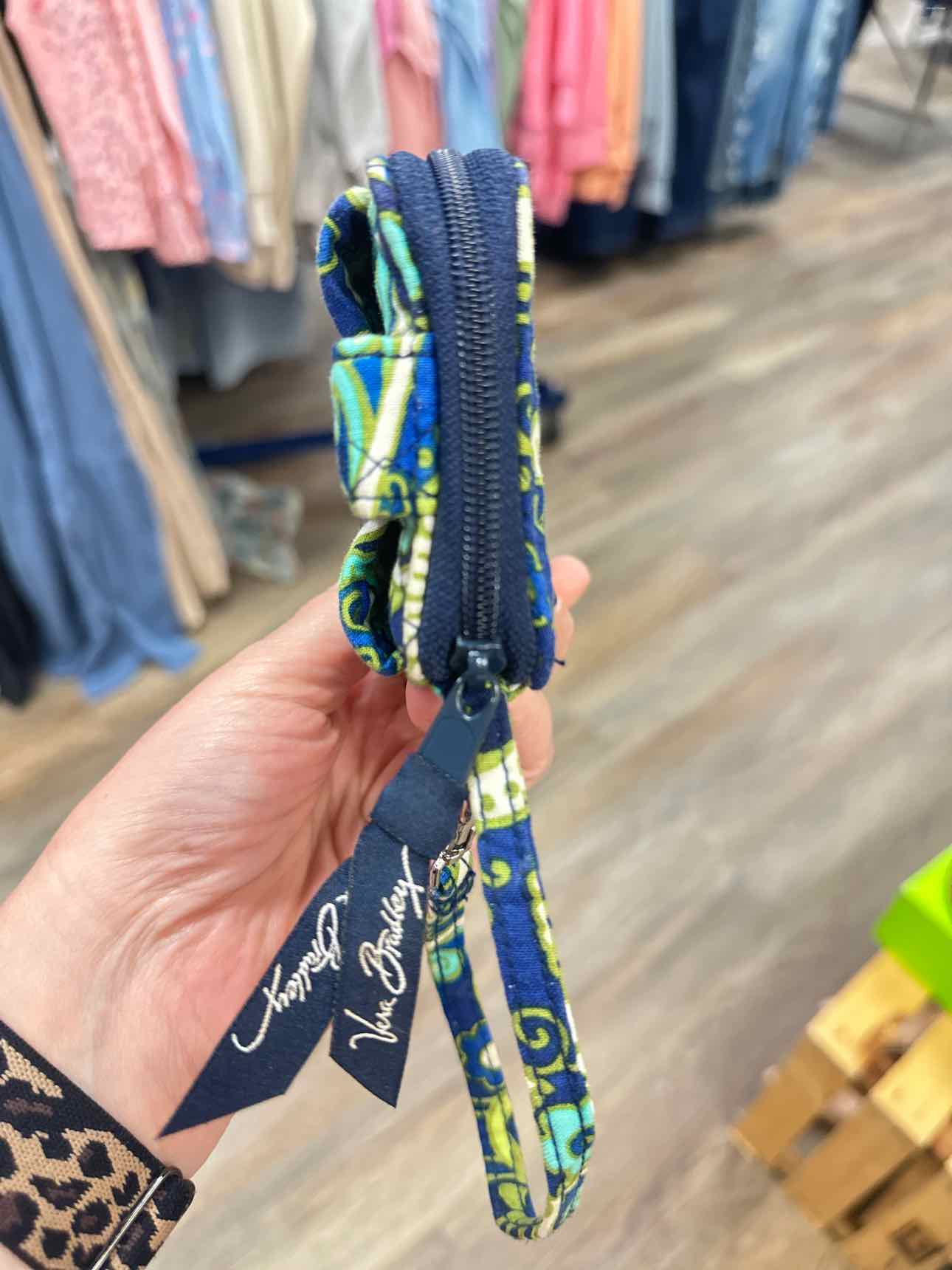 Vera Bradley Rhythm & Blues Paisley Pattern Zipper Wristlet Blue Green Wallet