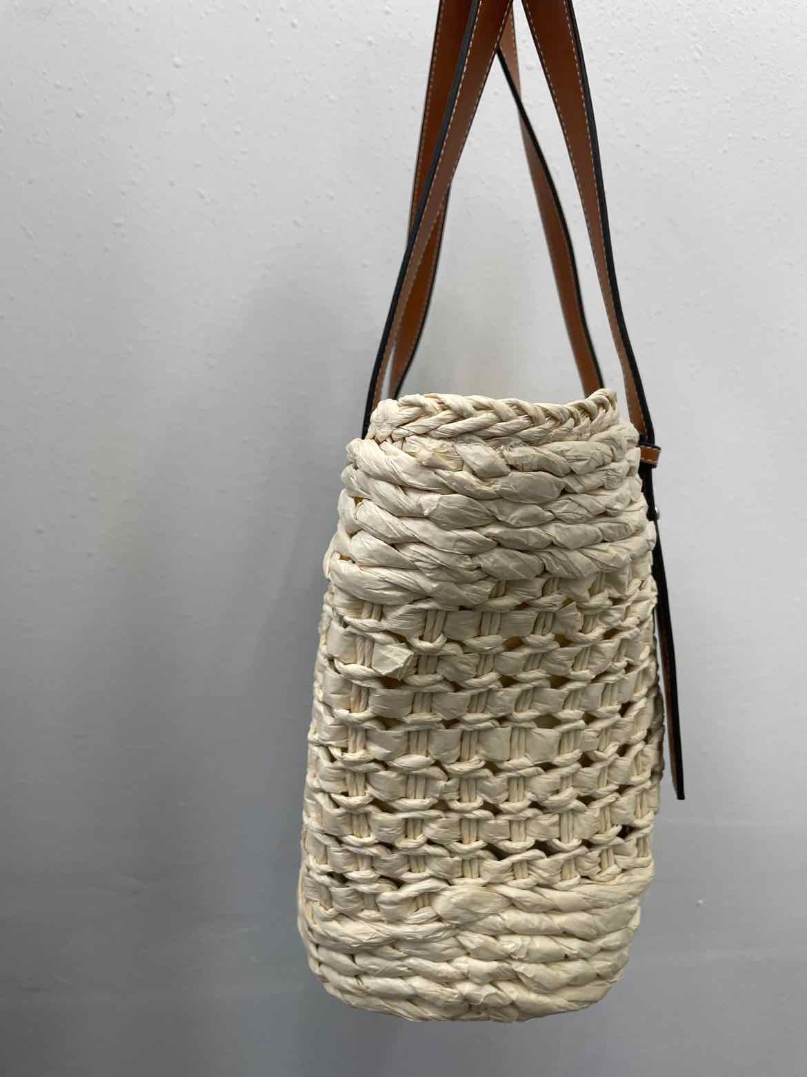 Judson & Co Size Medium Natural Handbags
