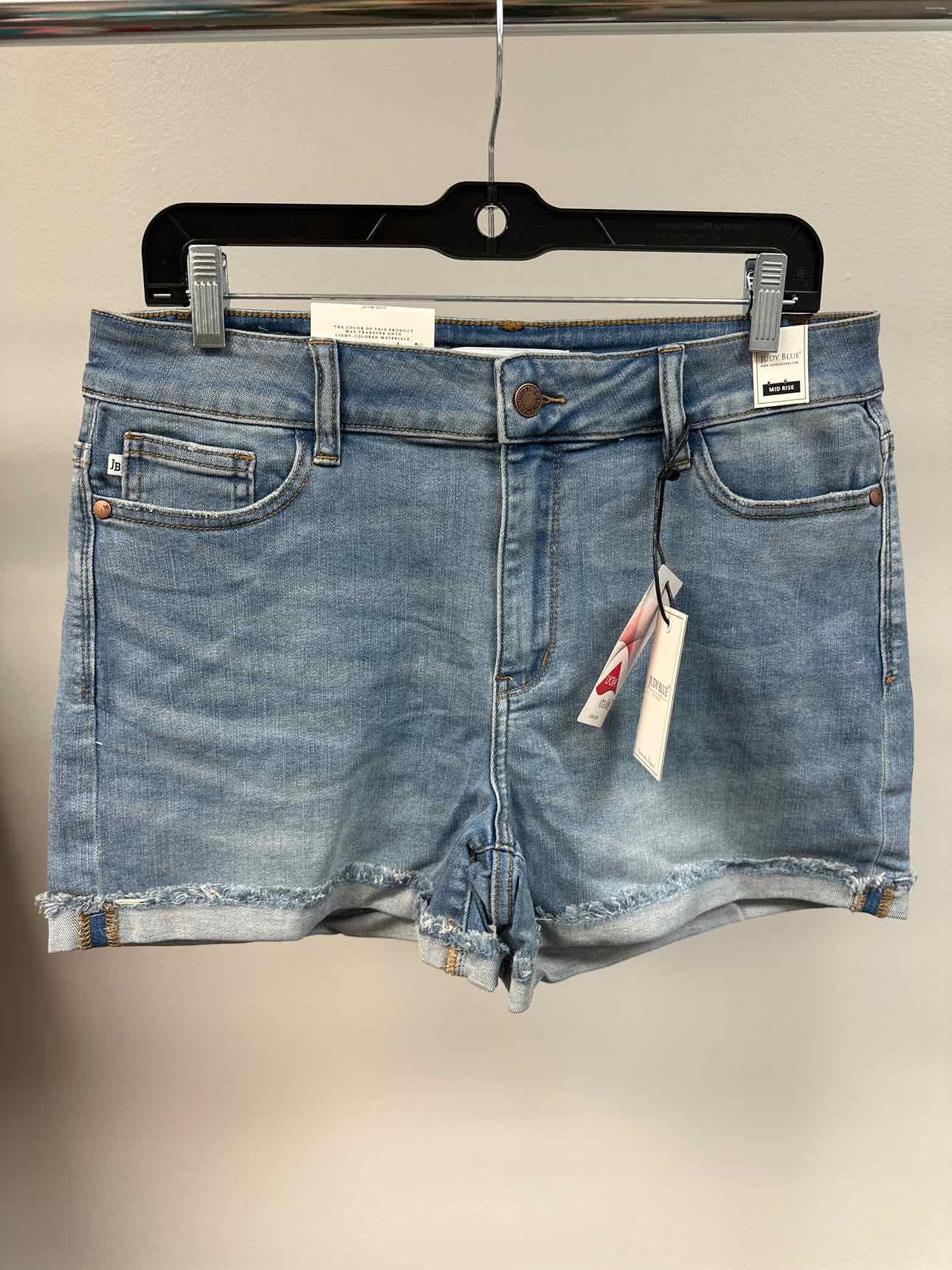 Judy Blue Cuffed Hem Denim Light Wash Shorts