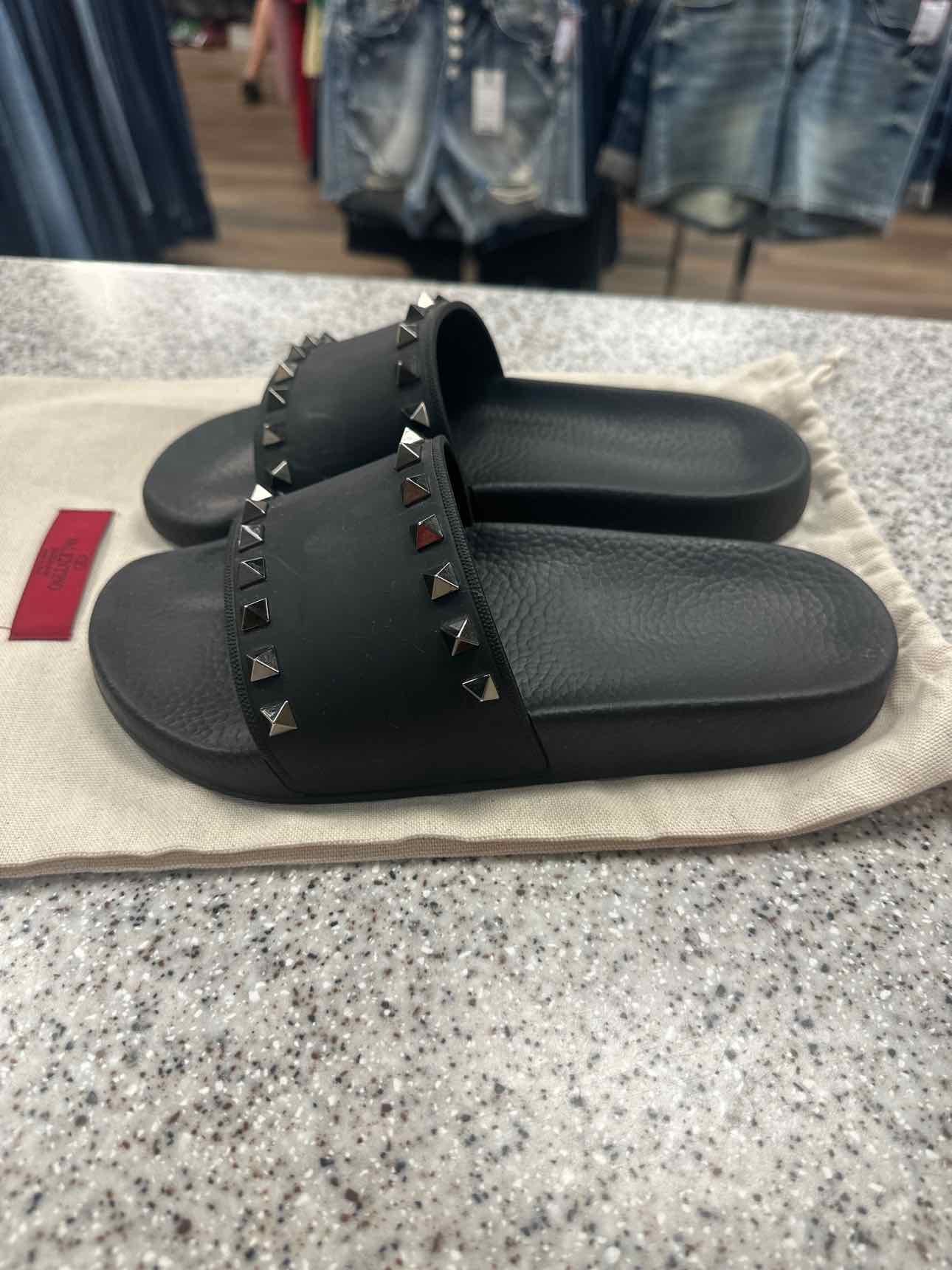 Valentino Size 37 Black Rockstud Slide Rubber Cushion Sandals Shoes