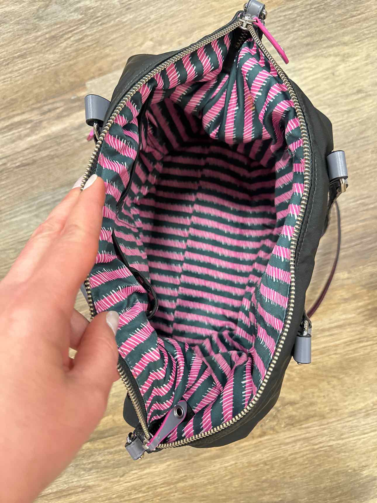 Vera Bradley Size Medium Black/Pink Handbags