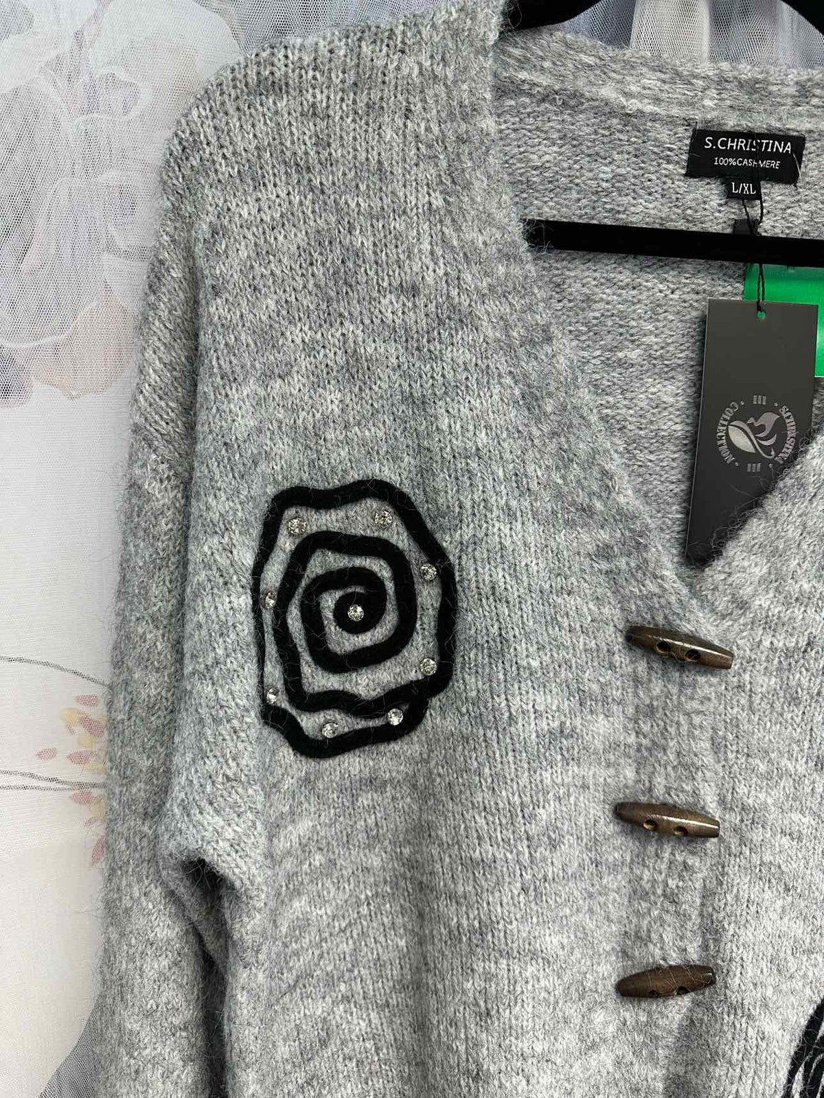 S. Christina NWT NEW 100% Cashmere Floral Button Down Size L/XL Grey Cardigan