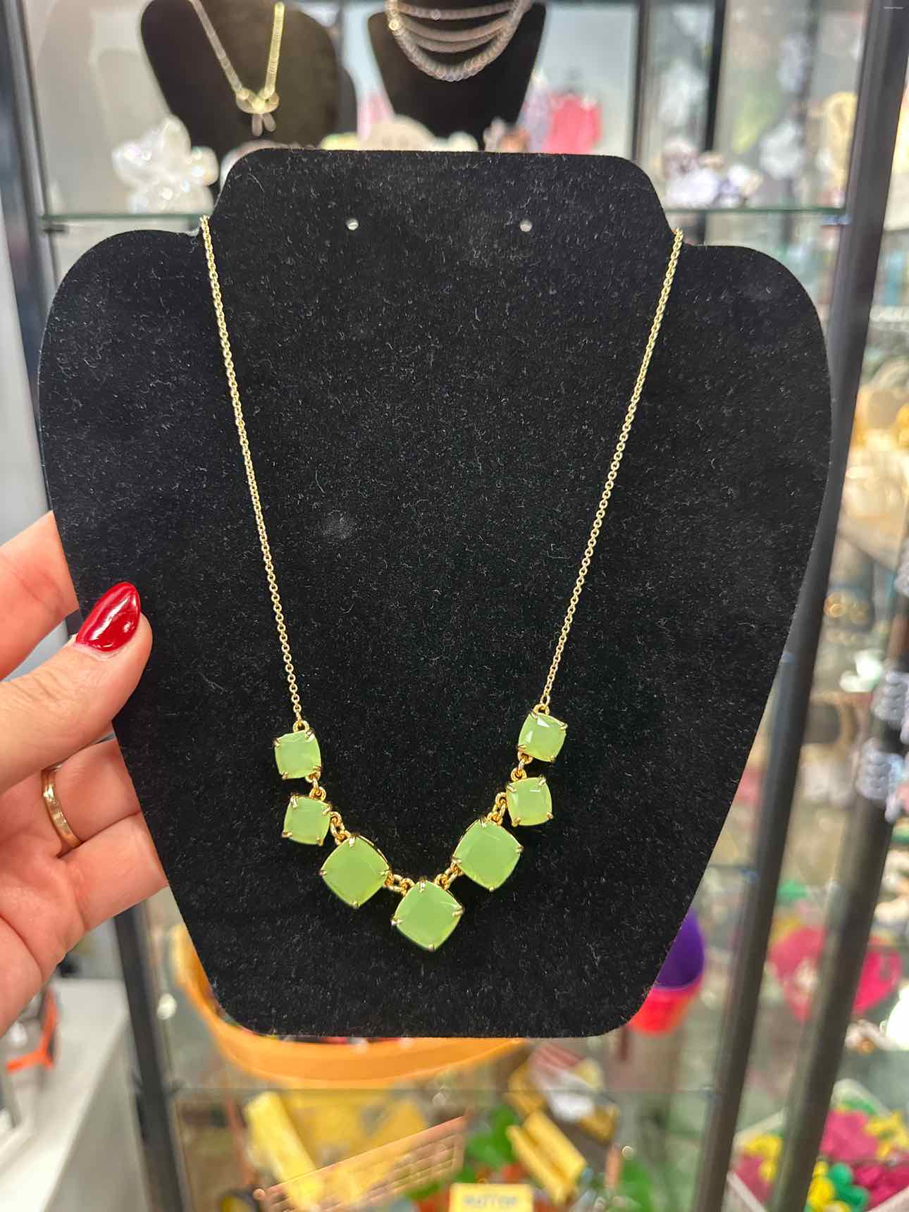 Kate Spade Size 16-18 Green Necklace