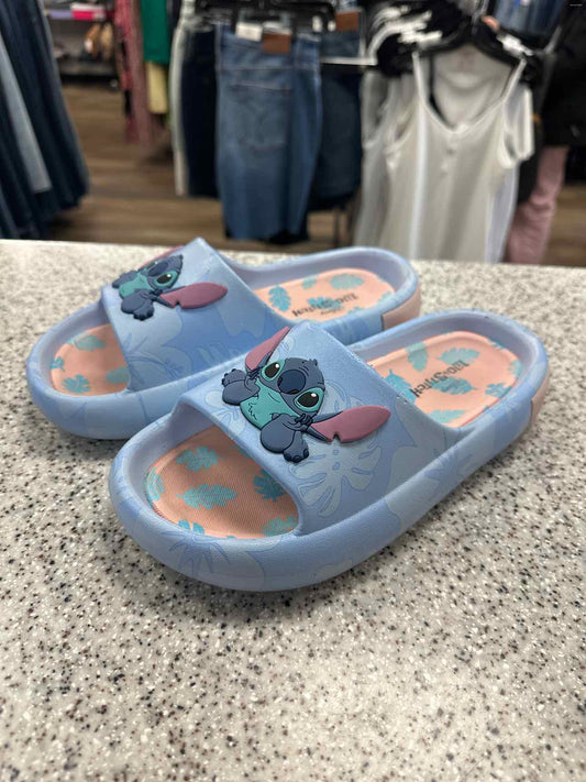 Disney Size 7 Light blue sandal