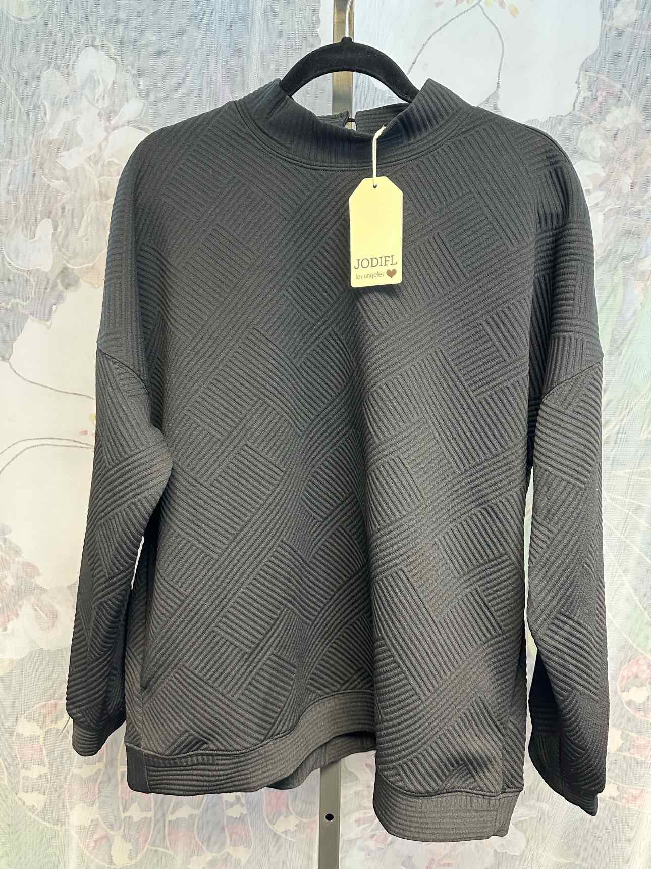 Jodifl Size Large Black Top