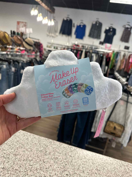 The Original Make Up Eraser Cloud Nine 7 Day Set