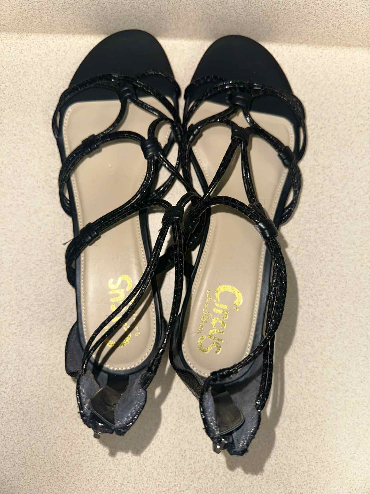 Circus Size 10 Black sandal