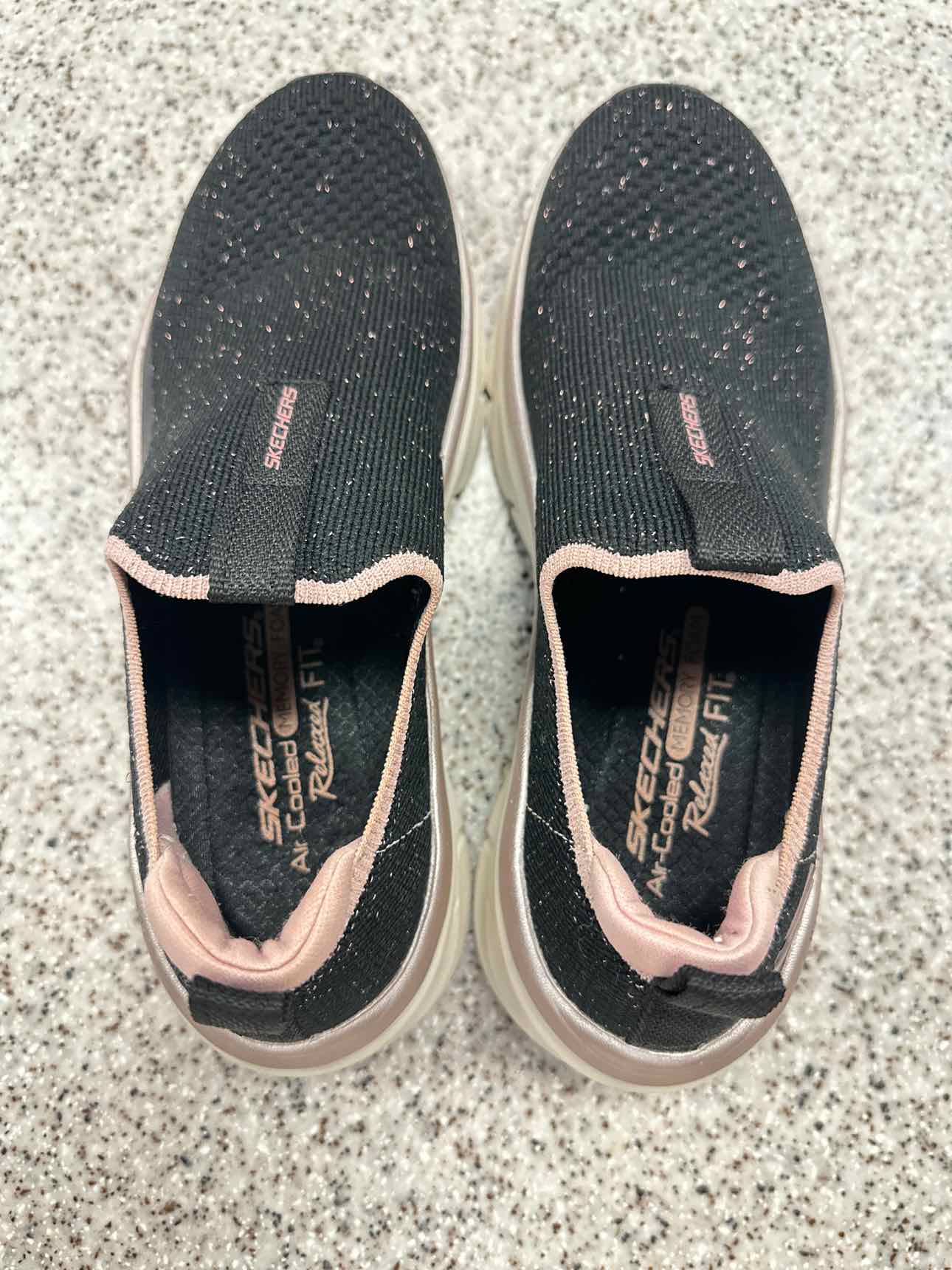 Skechers Size 6 1/2 Black/Pink Shoes