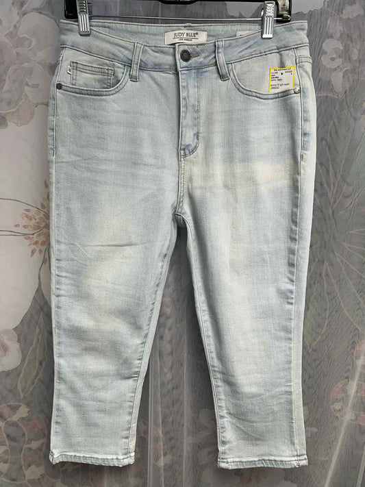 Judy Blue Skinny Fit Light Wash Size 11/30 Denim capris