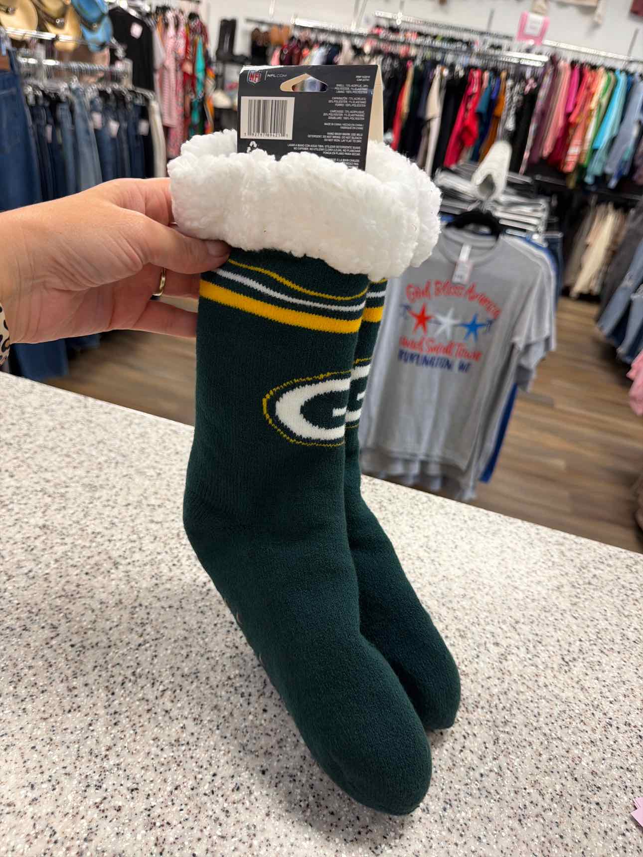 NEW NFL Packers G Logo Non-Skid Tall Footy Slipper Women's Socks