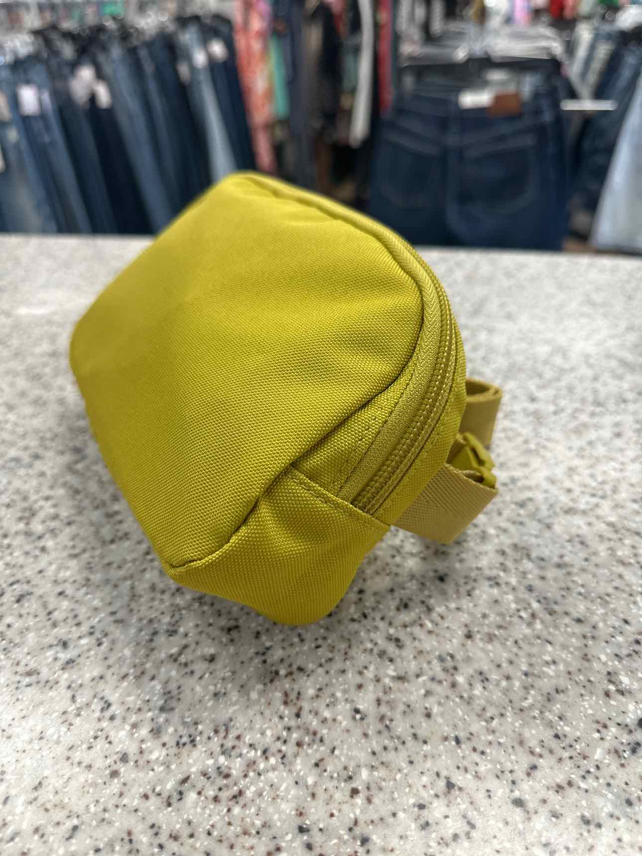 Vera Bradley Size Small Golden Olive Lighten Up Mini Belt Bag Handbags
