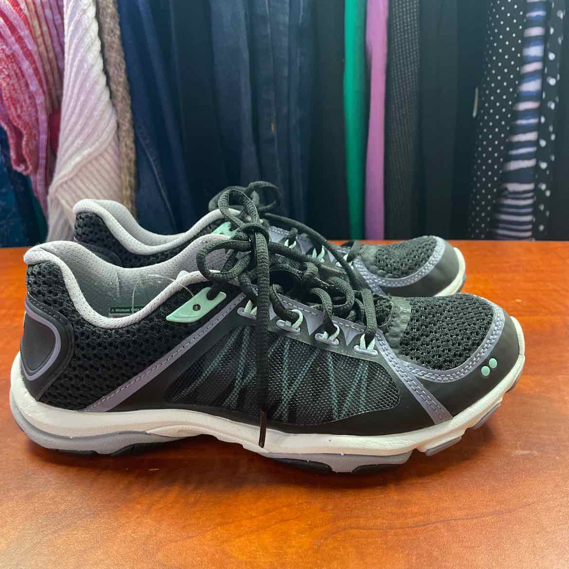 Ryka Black/Grey Influence 2.5 Women's Training Sneakers Size 7 1/2