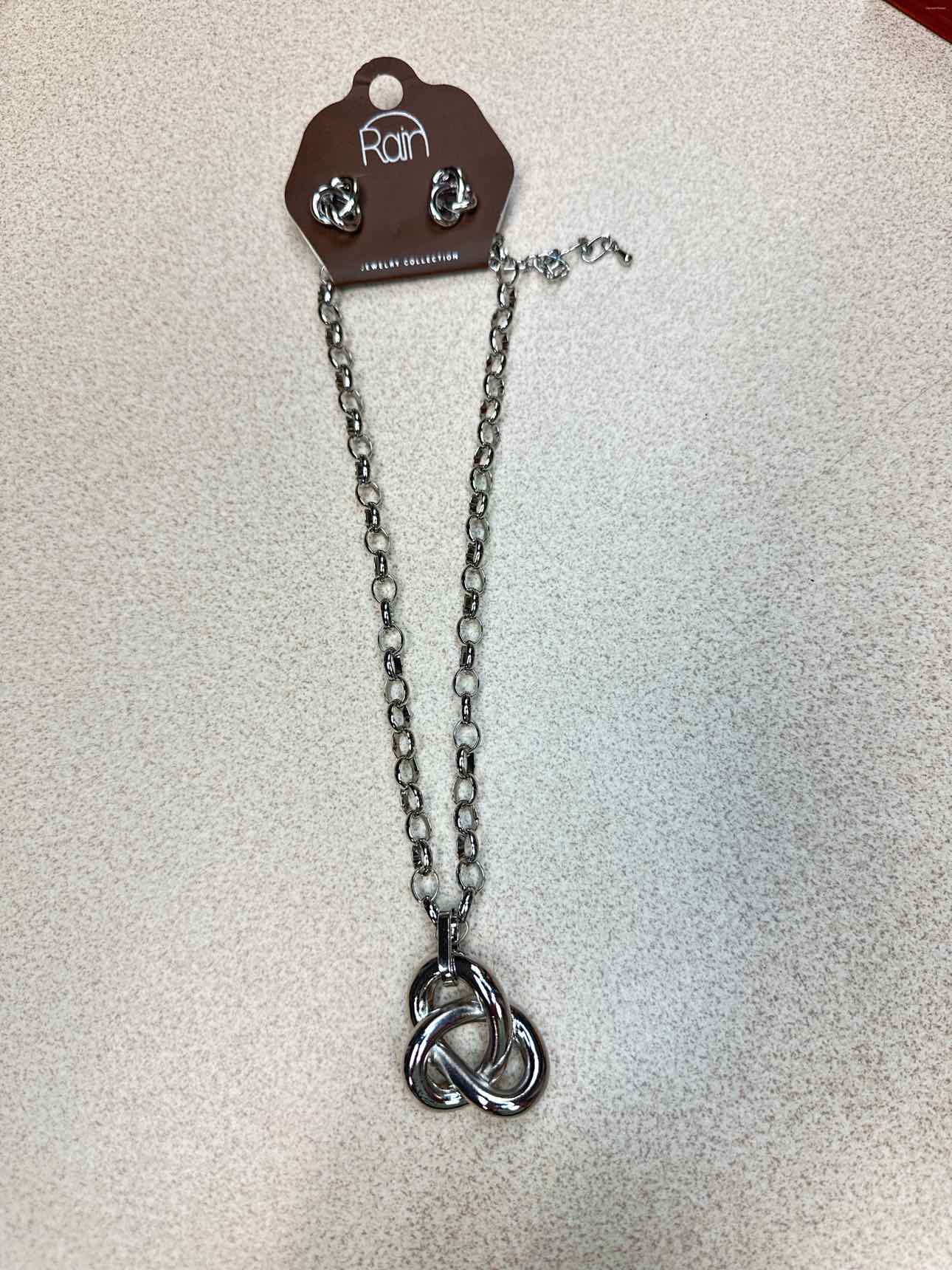 Chunky Pretzel Braid Pendant Adjustable Length Necklace Earring Silver-Tone Set